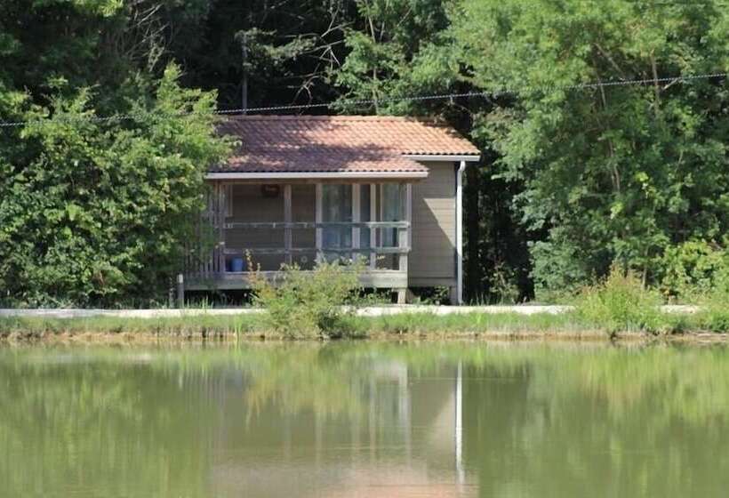 אתר נופש Les Chalets De La Héronnière