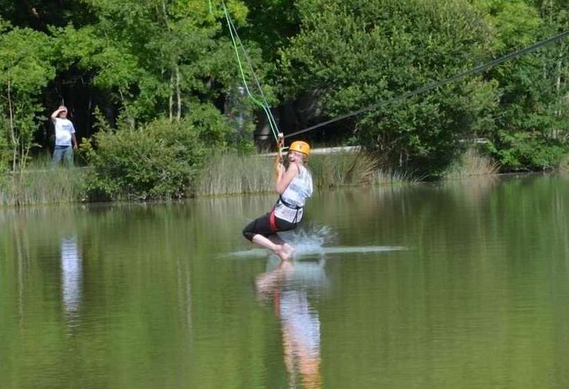 אתר נופש Les Chalets De La Héronnière