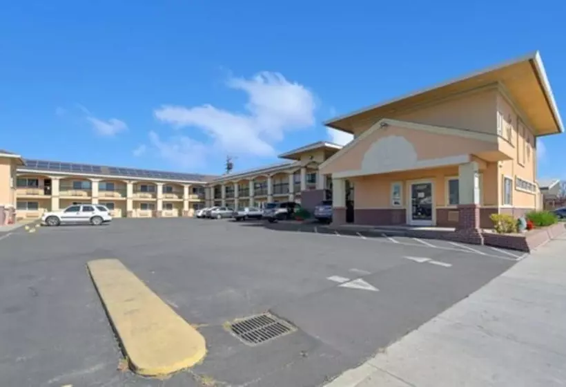 酒店 Americas Deluxe Inn Marysville