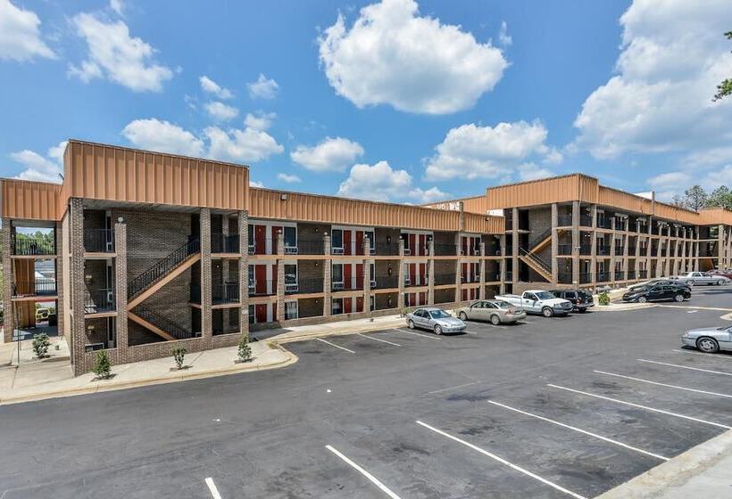 호텔 Red Roof Inn Raleigh Northeast   Downtown