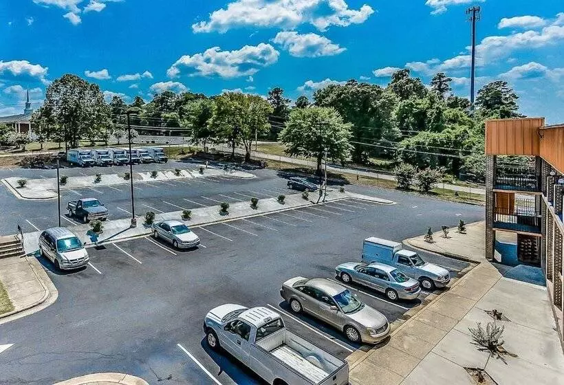 هتل Red Roof Inn Raleigh Northeast   Downtown