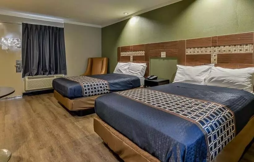 هتل Red Roof Inn Raleigh Northeast   Downtown