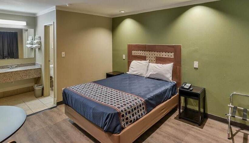 호텔 Red Roof Inn Raleigh Northeast   Downtown