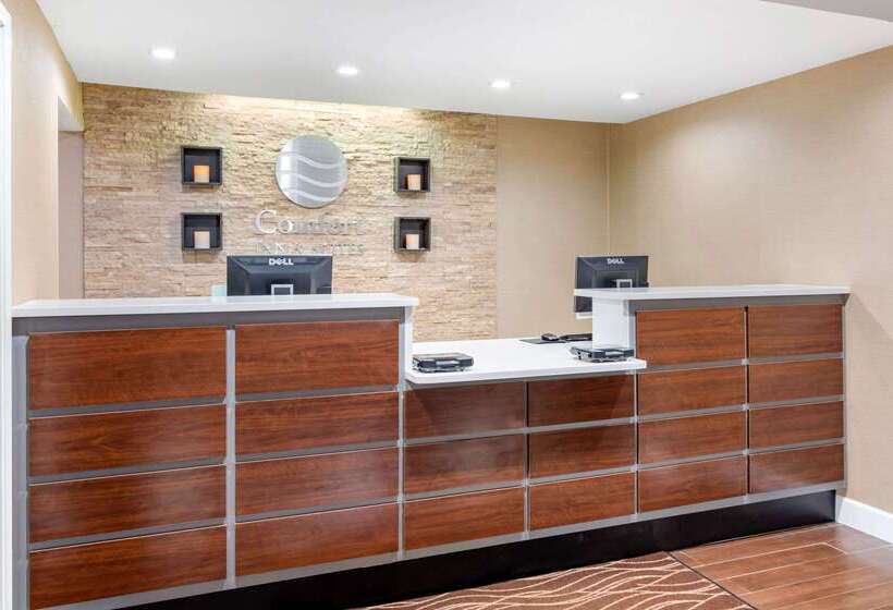 هتل Comfort Inn & Suites Macon North I75