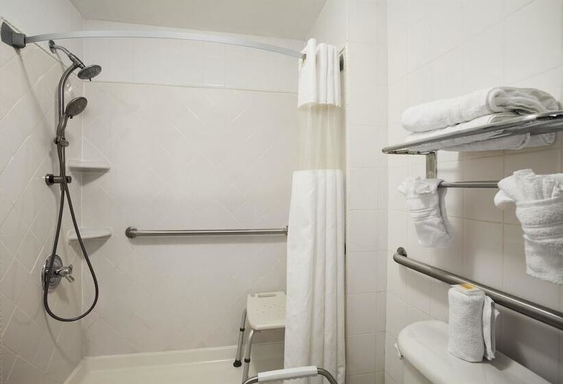 فندق Days Inn By Wyndham Philadelphia Convention Center