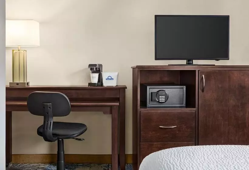 هتل Days Inn By Wyndham Philadelphia Convention Center