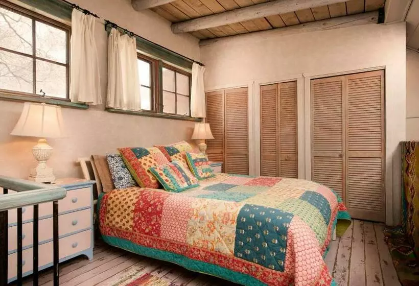 בית מלון כפרי Inger Jirby Gallery & Guest Houses