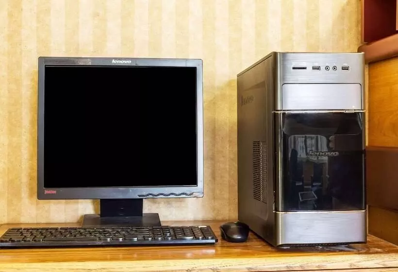 Отель Royal Inn