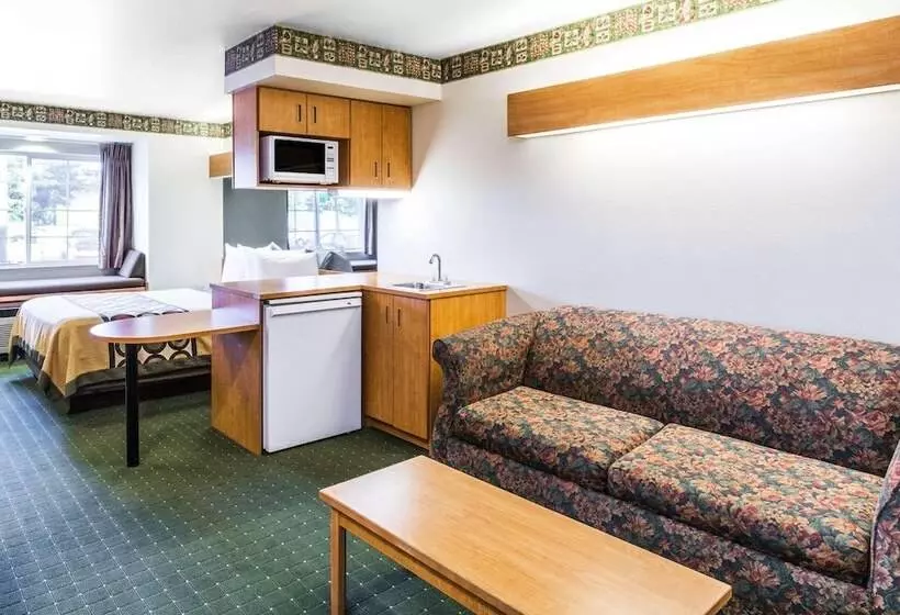 Отель Royal Inn