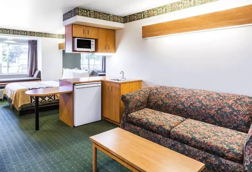 Отель Royal Inn