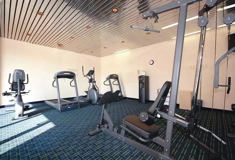 ホテル Quality Inn & Suites