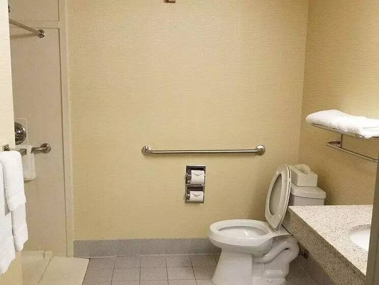 ホテル Quality Inn & Suites