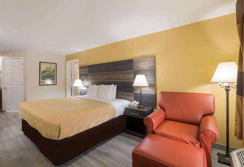 酒店 Quality Inn & Suites Near Lake Oconee