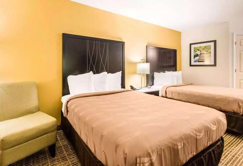 ホテル Quality Inn Trussville I59 Exit 141
