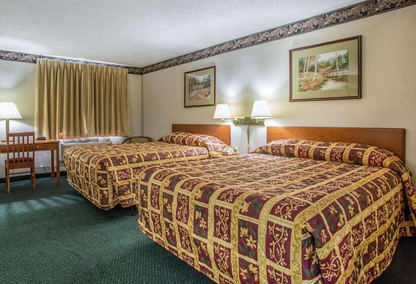 בית מלון כפרי Rodeway Inn