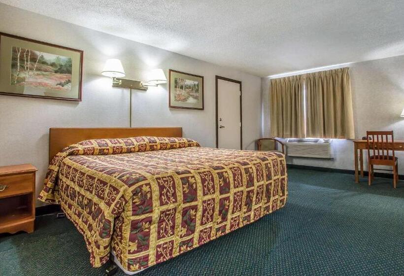 בית מלון כפרי Rodeway Inn