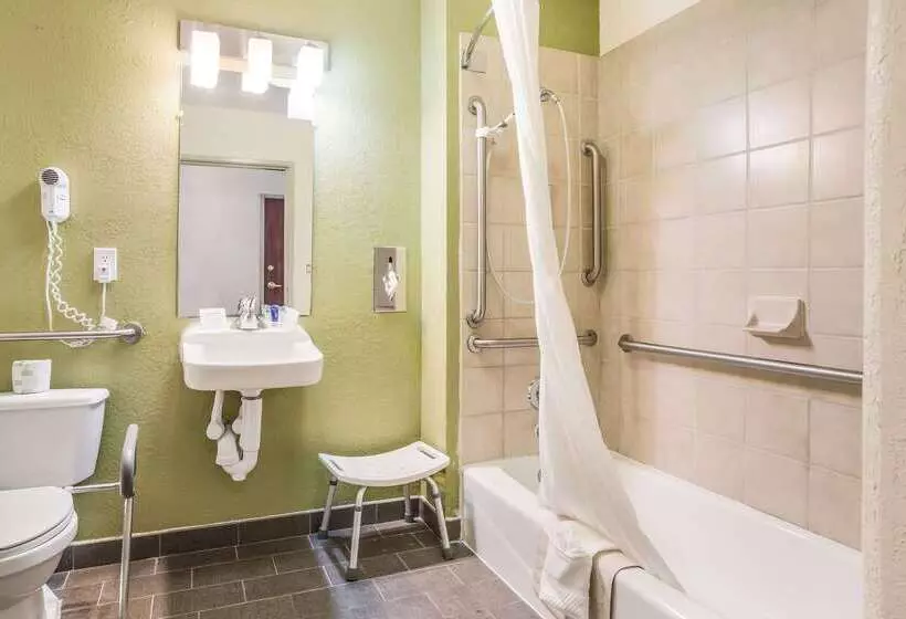 هتل Sleep Inn & Suites Jacksonville Near Camp Lejeune