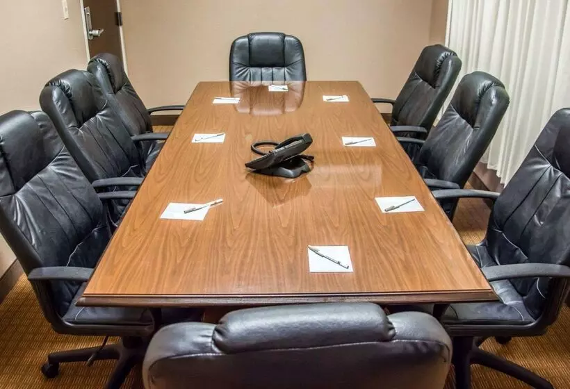 בית מלון כפרי Sleep Inn & Suites Pineville  Alexandria