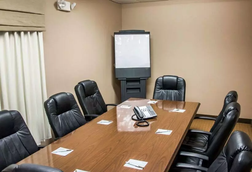 בית מלון כפרי Sleep Inn & Suites Pineville  Alexandria