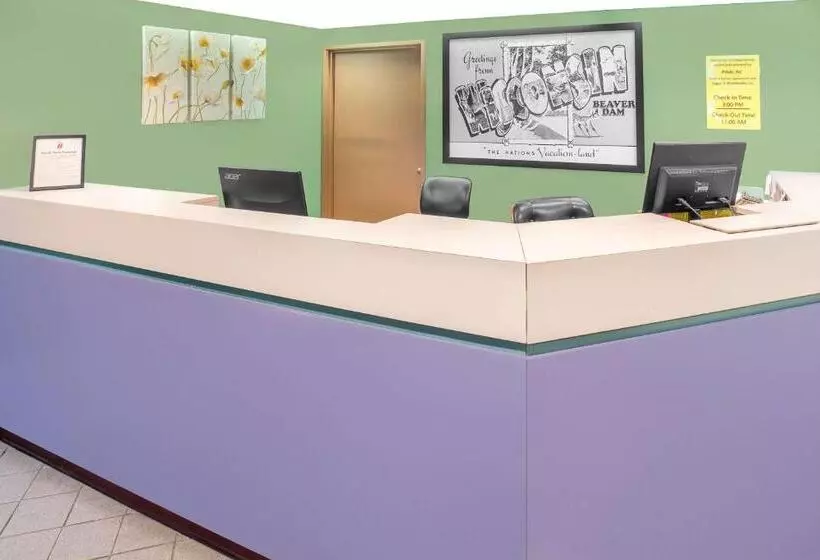 호텔 Super 8 By Wyndham Beaver Dam