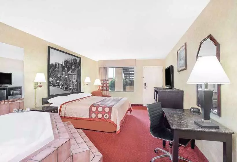 Отель Super 8 By Wyndham Bulls Gap Greeneville Area