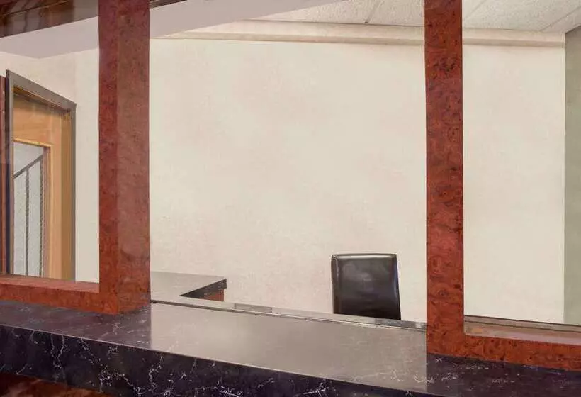 בית מלון כפרי Super 8 By Wyndham Chicago Il