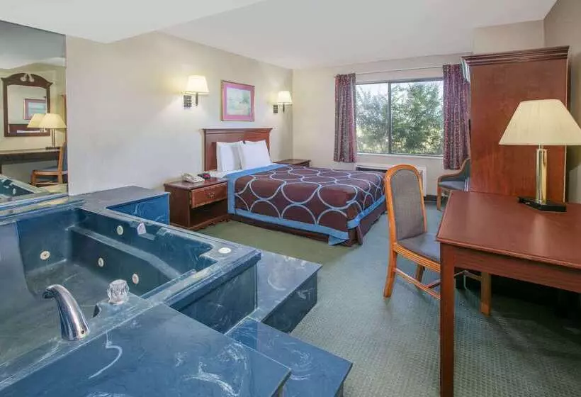 فندق Super 8 By Wyndham Garland North Dallas Area