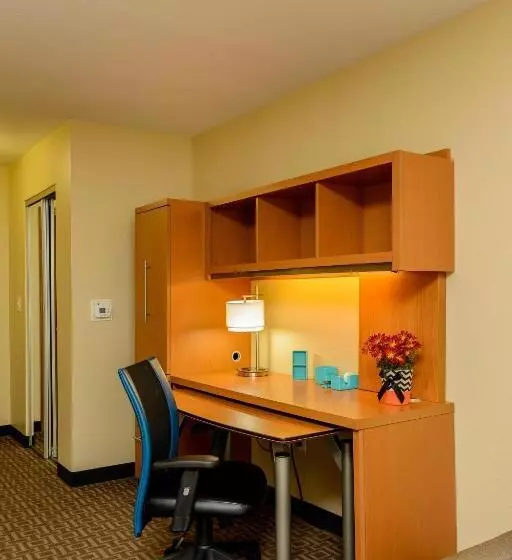 هتل Towneplace Suites By Marriott Fort Meade National Business Park