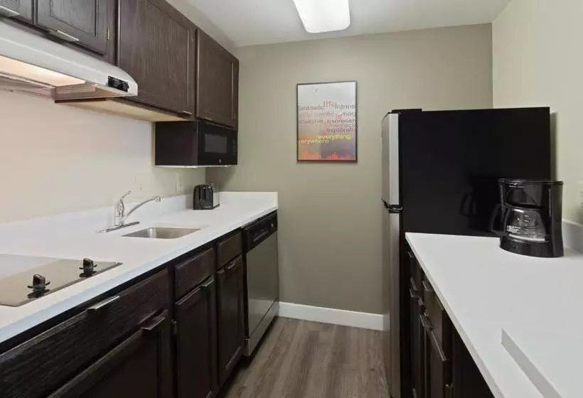 فندق Towneplace Suites By Marriott St. Petersburg Clearwater