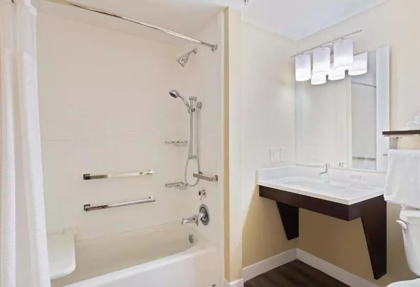 فندق Towneplace Suites By Marriott St. Petersburg Clearwater