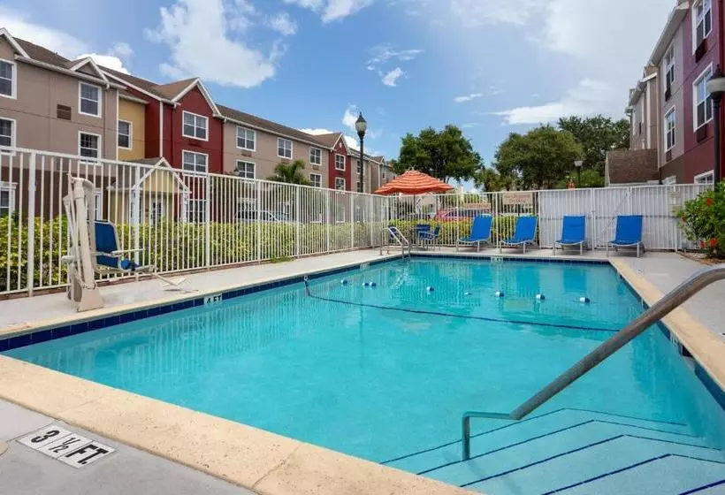 فندق Towneplace Suites By Marriott St. Petersburg Clearwater