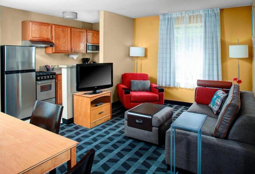 فندق Towneplace Suites Fresno