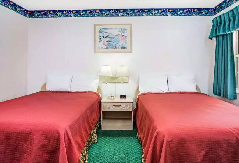 Travelodge By Wyndham Hotel & Cottages St Augustine Historic