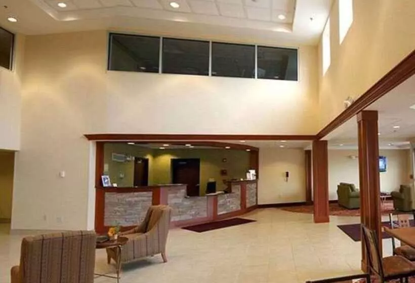 Мотель Comfort Inn & Suites Saratoga Springs