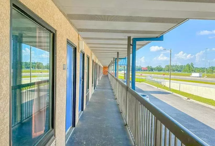 Мотель Hahira Inn By Oyo Near Valdosta