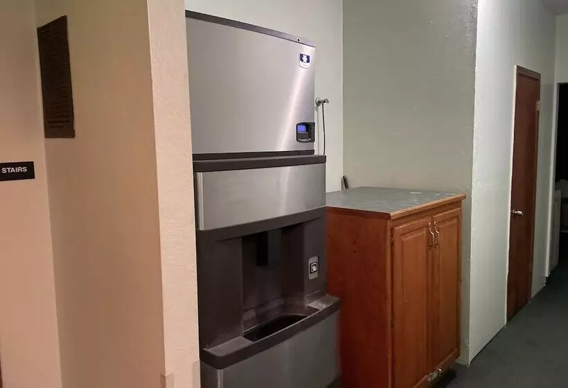 מוטל Highland Inn Peculiar