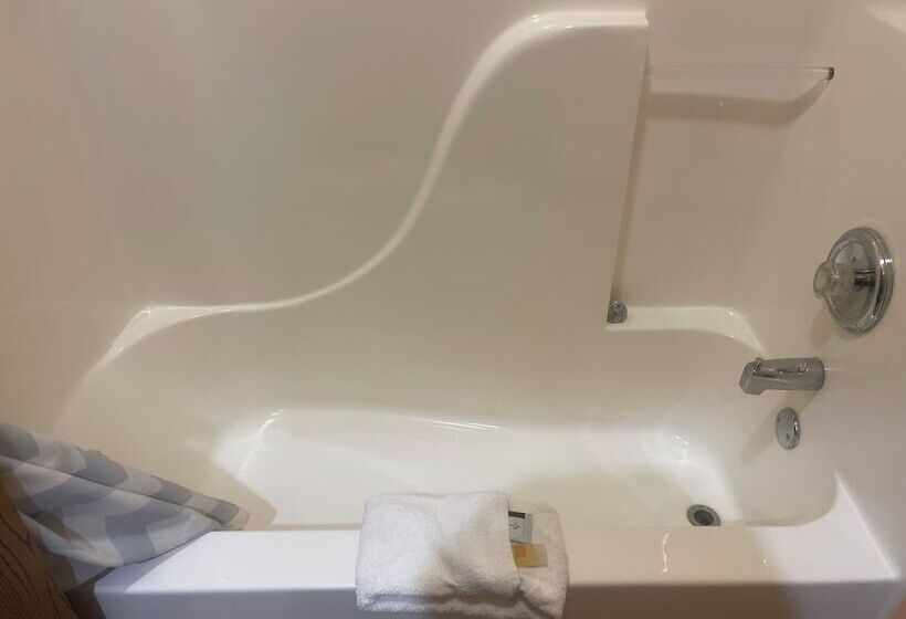 فندق على الطريق Highland Inn Peculiar