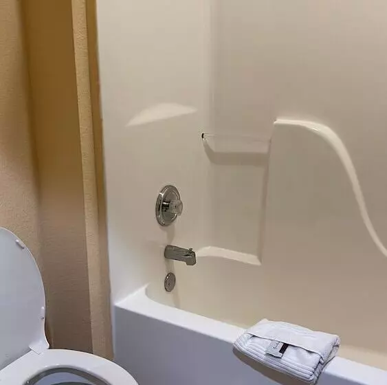 מוטל Highland Inn Peculiar