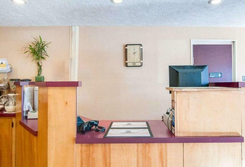 汽车旅馆  Rodeway Inn Galax Highway 58