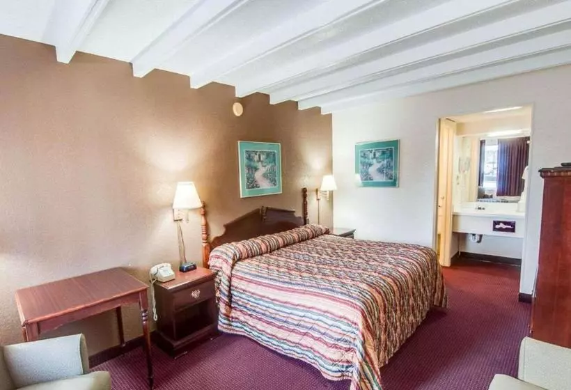 Мотель Rodeway Inn Galax Highway 58