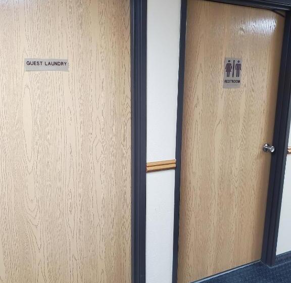 Motel Super 7 Inn Tecumseh