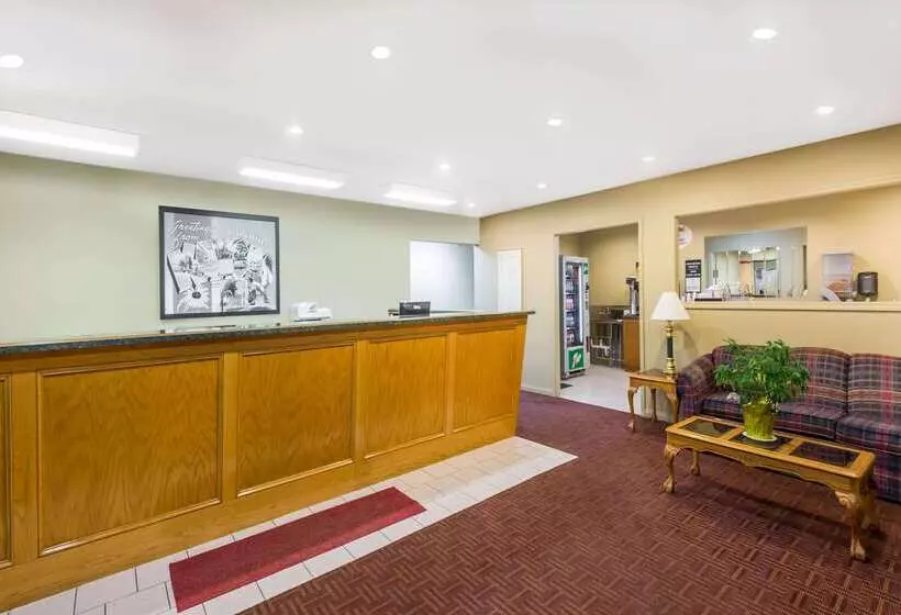 Мотель Super 8 By Wyndham Chanute