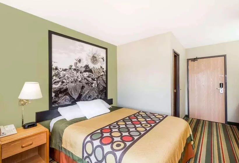 Мотель Super 8 By Wyndham Chanute