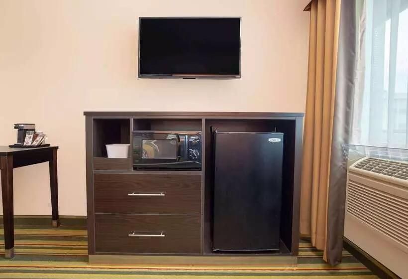 汽车旅馆  Super 8 By Wyndham Chico