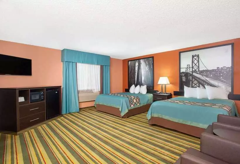 汽车旅馆  Super 8 By Wyndham Chico