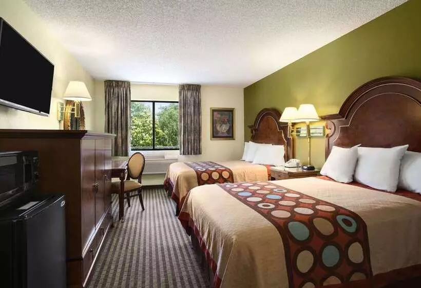 汽车旅馆  Super 8 By Wyndham Chico