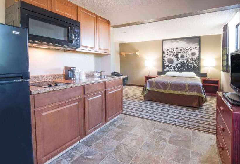 Motel Super 8 By Wyndham Jamestown