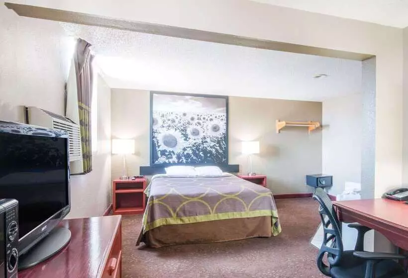 مُتل Super 8 By Wyndham Jamestown