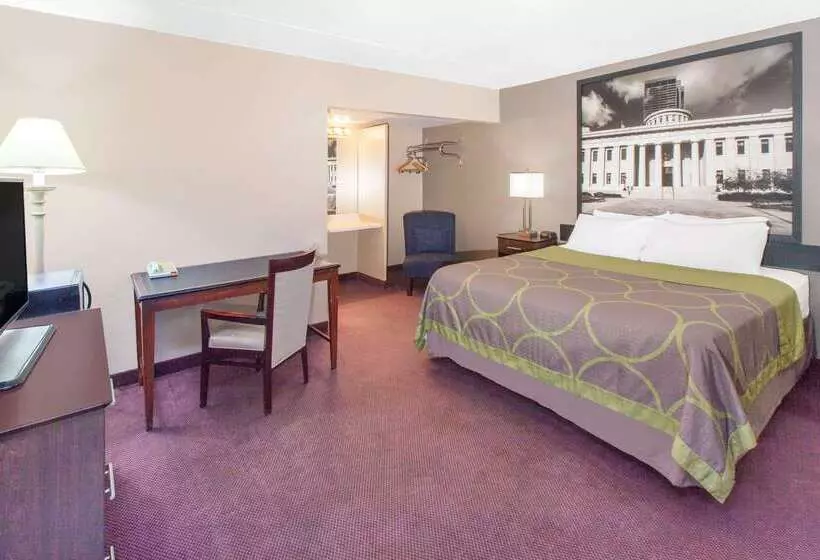 Motel Super 8 By Wyndham Millbury/toledo