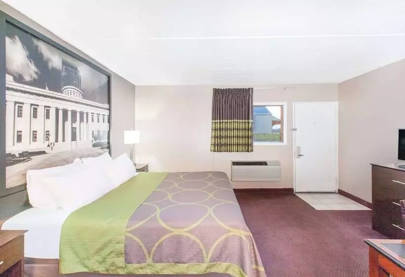 Motel Super 8 By Wyndham Millbury/toledo